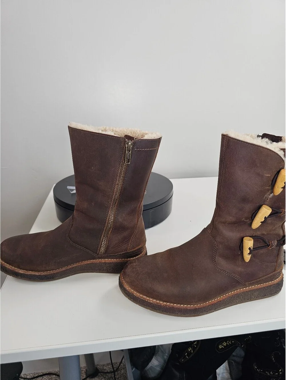 UGG Vintage Brown Leather Shearling Lined Boots with Toggles
